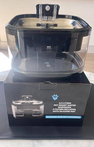 Smart Water Bowl 4.5L - Filtered, Wireless, Motion Activated (In store pickup or local delivery only)