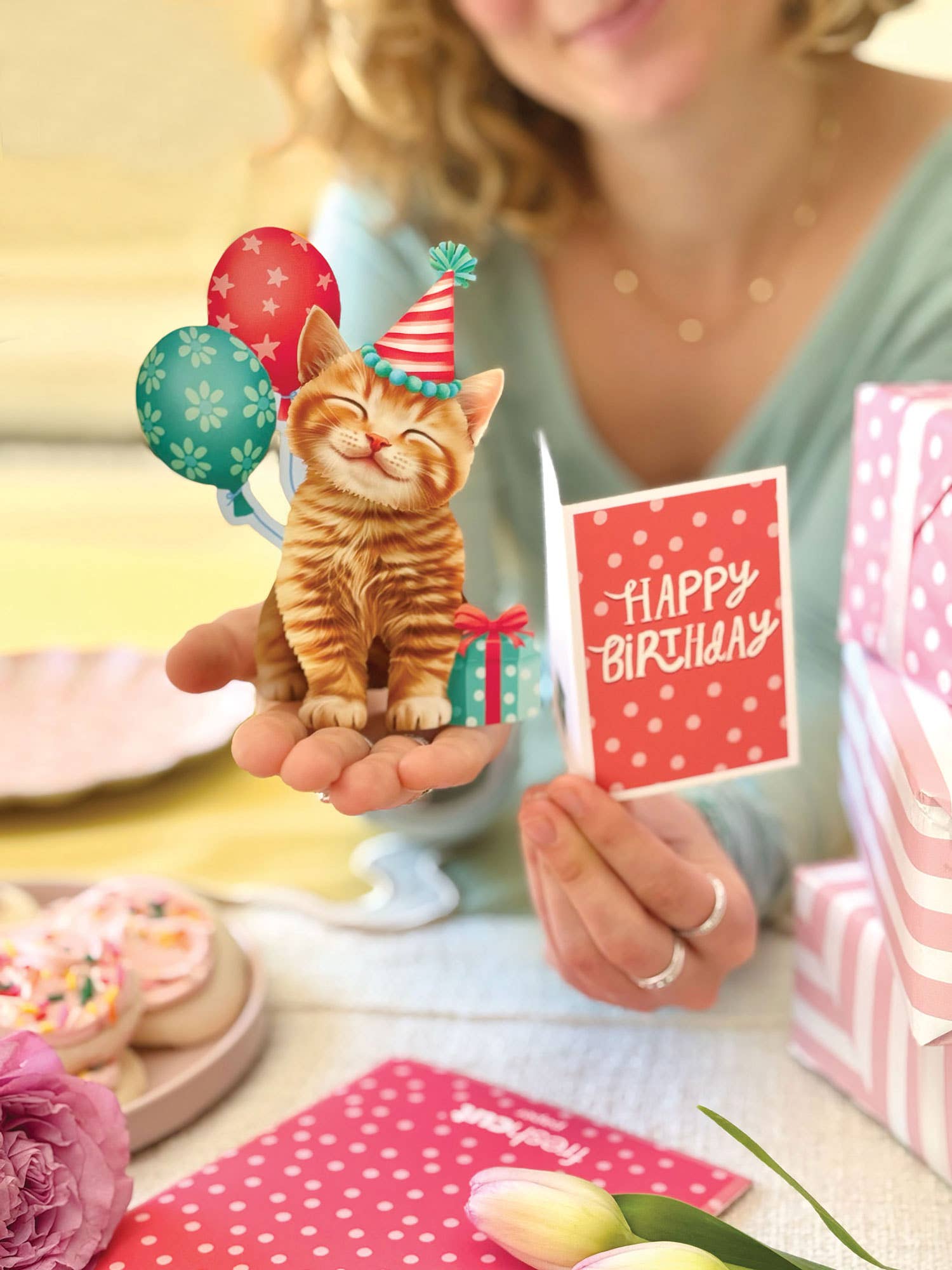 Mini Birthday Kitten (1 Mini Pop-up Greeting Card)