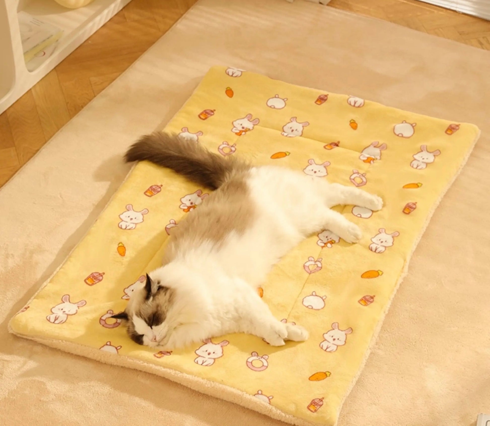 Yellow Travel Mat, XXL (Bunny Pattern)