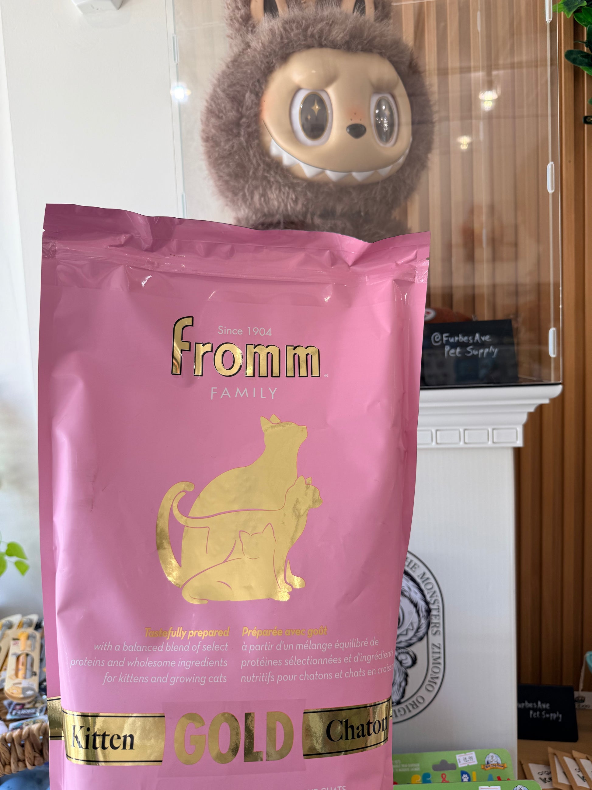 Fromm Gold Dry Cat Food - Kitten with Chicken 4 Lbs - Premium Cat Food for Kittens & Pregnant or Nursing Cats