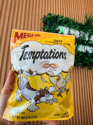 Temptations Mega Tasty Chicken treats for cats