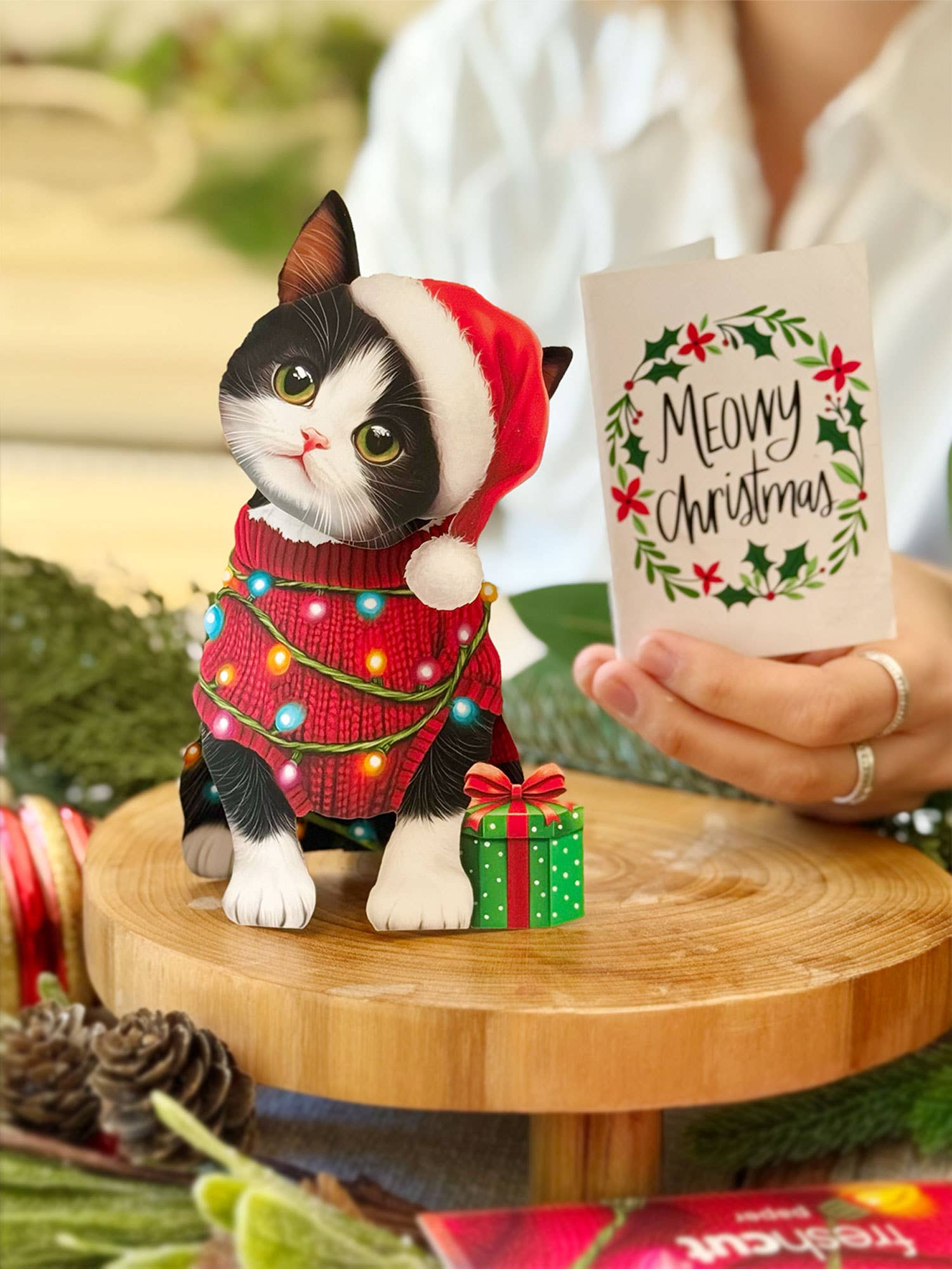 Mini Christmas Kitten  (1 Mini Pop-up Greeting Card)